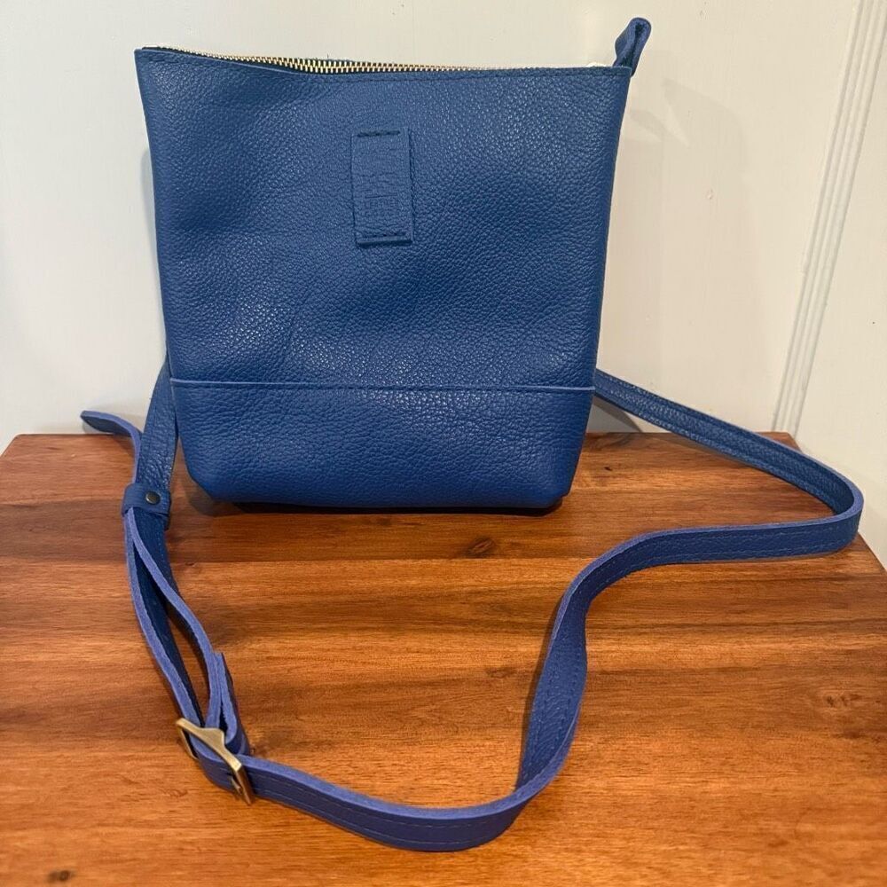 NWOT Portland Leather Goods Blue Pebbled Leather Crossbody Bag